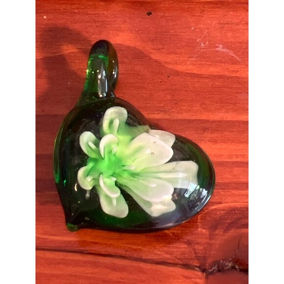 2 Glass Teardrop Heart Floral Design Pendant Inside Flower Wearable Art Estate - Picture 3 of 4